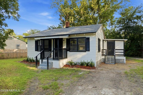 Photo of 920 GEORGE Circle, Jacksonville, FL 32254 (MLS # 2161341)