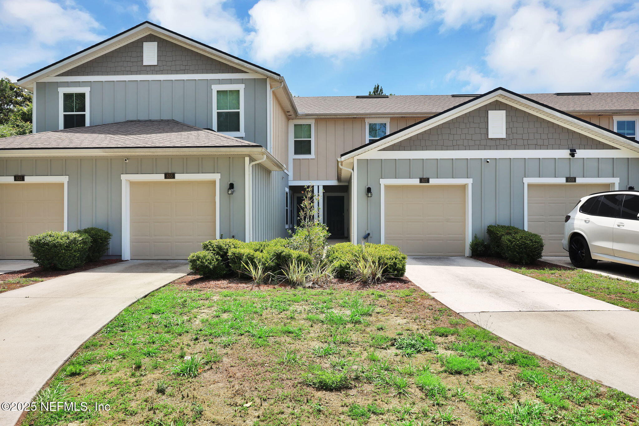 837 CAPITOL Parkway