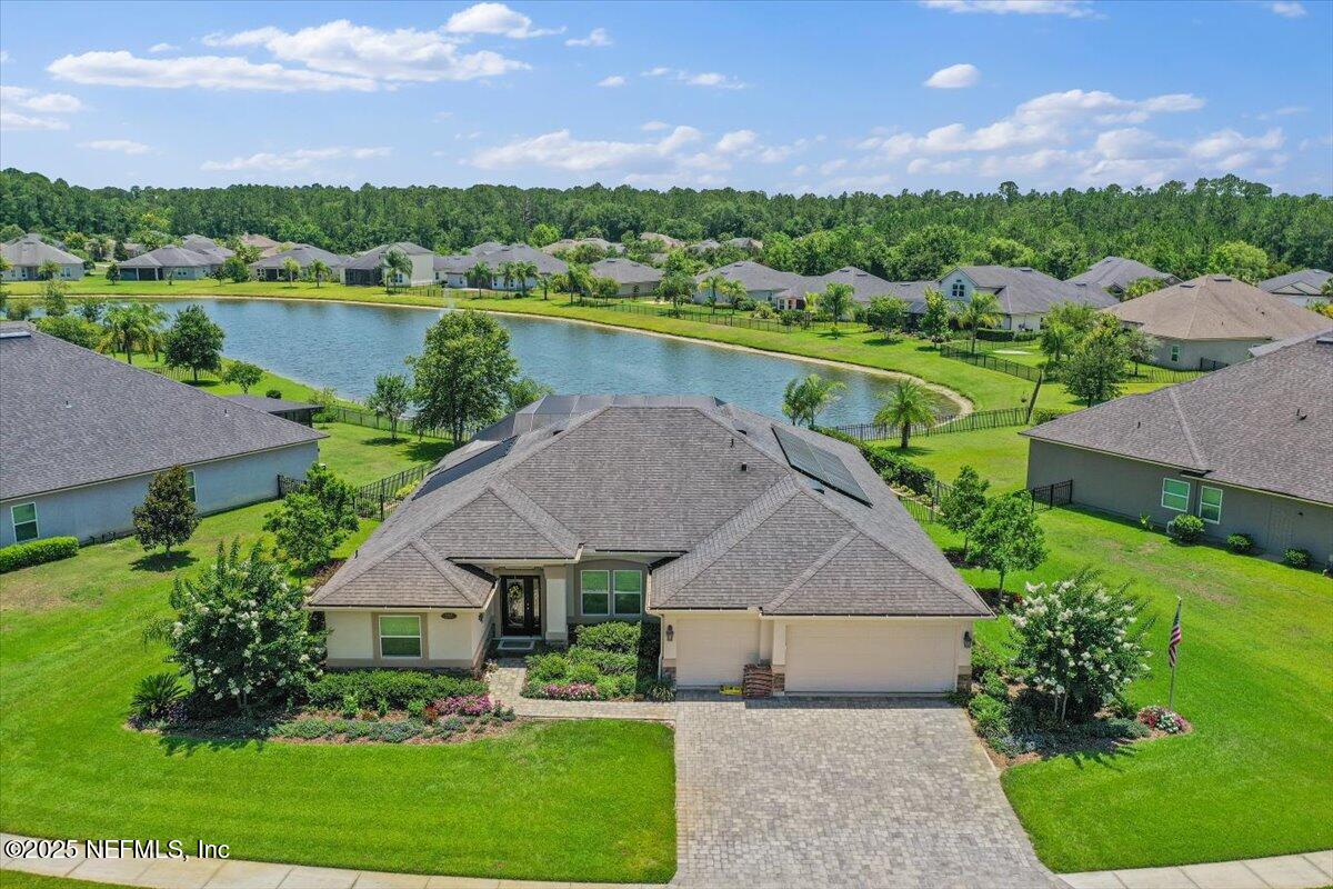 253 PARKWOOD Circle