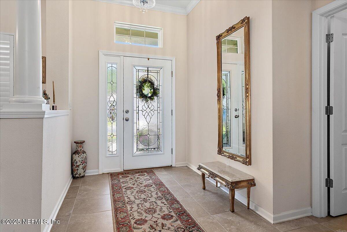 253 PARKWOOD Circle