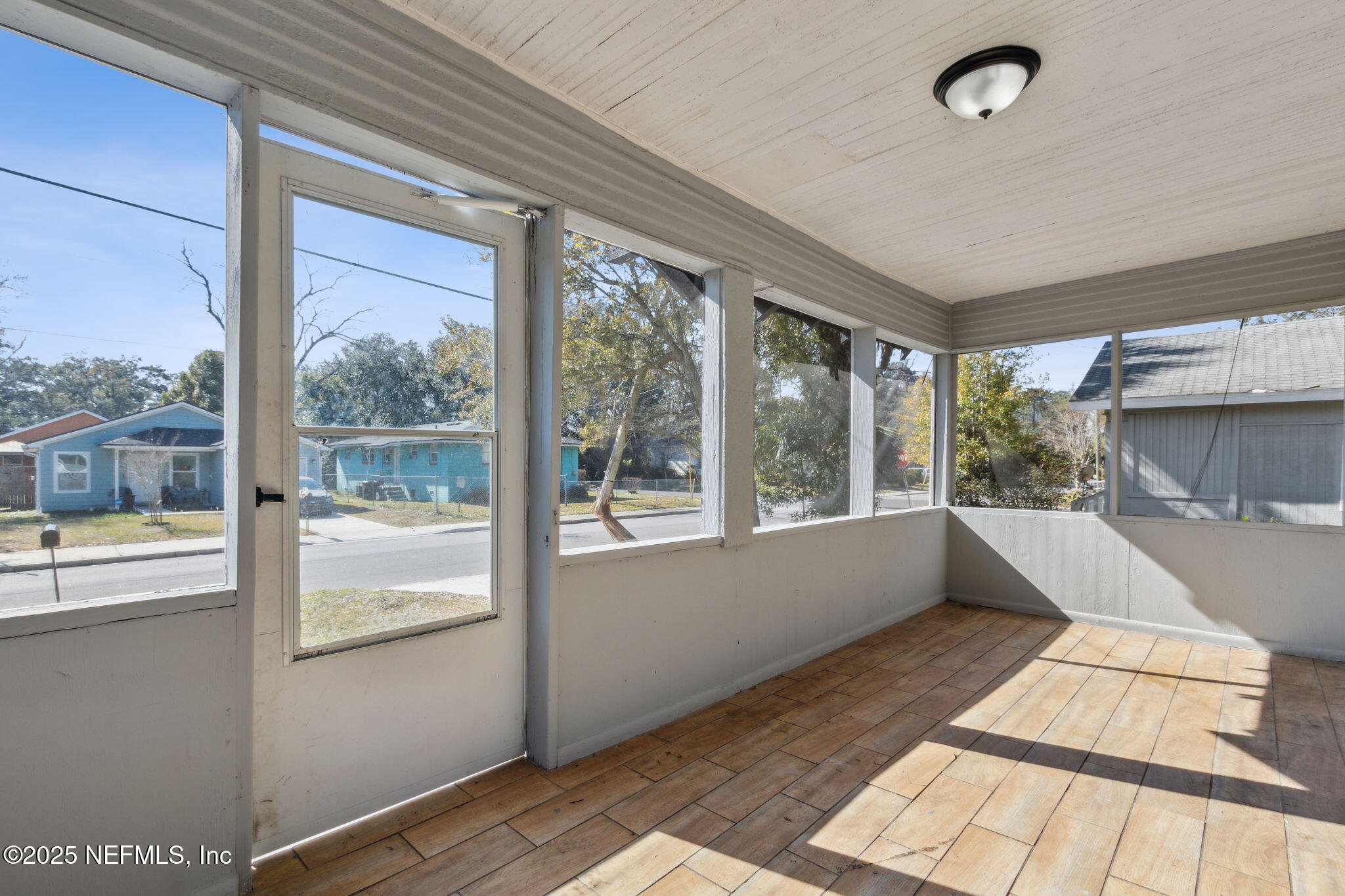 1215 W 27TH Street