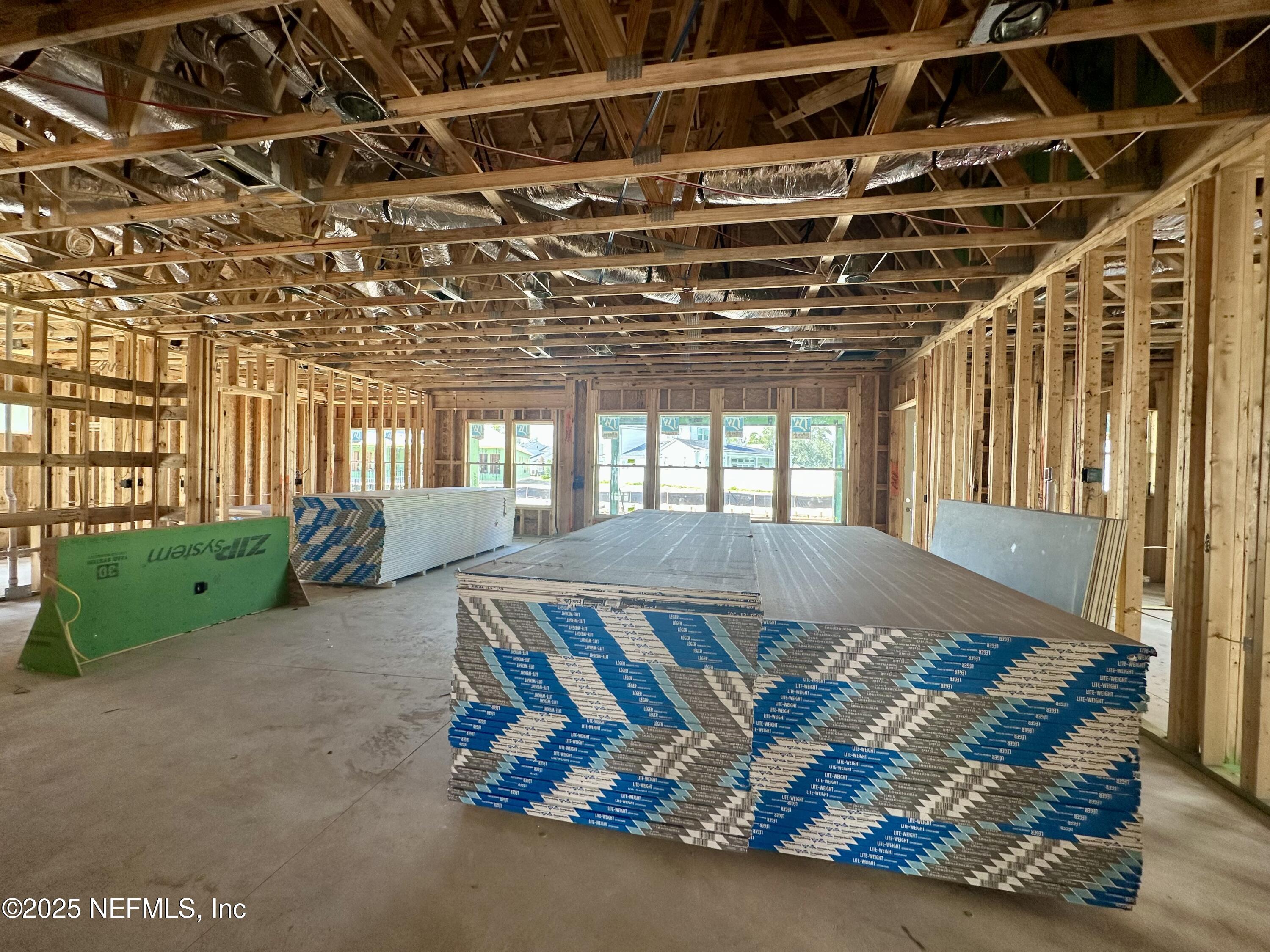 392 COURTNEY OAKS Drive