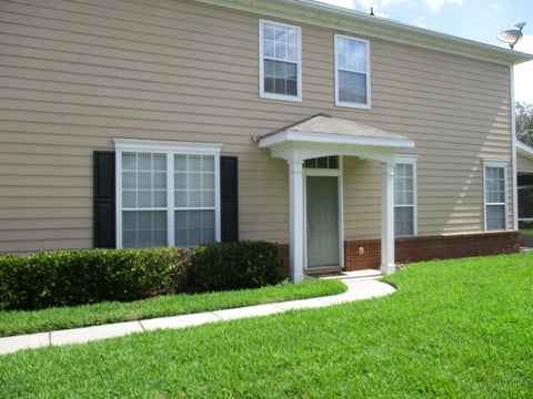 Photo of 4225 CROWNWOOD Drive, Jacksonville, FL 32216 (MLS # 2164814)