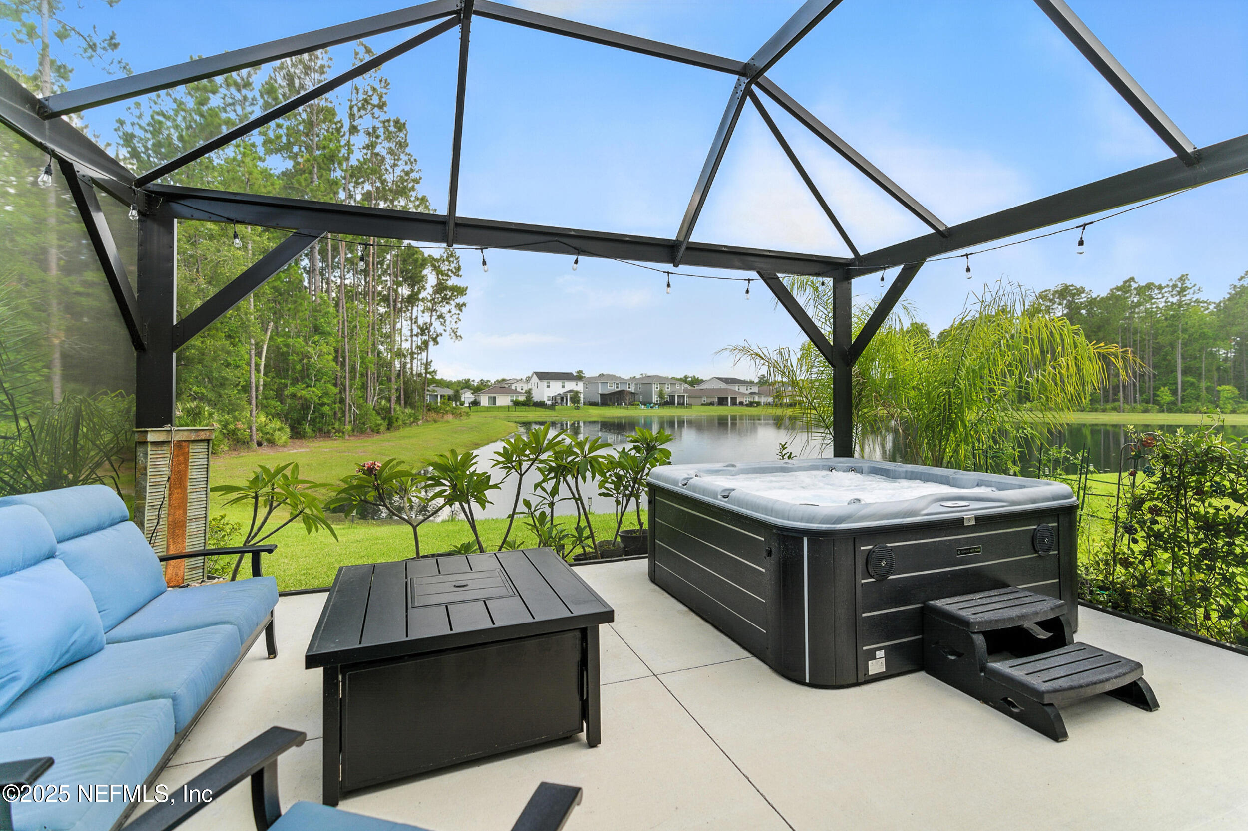 105 MEADOW CREEK Drive