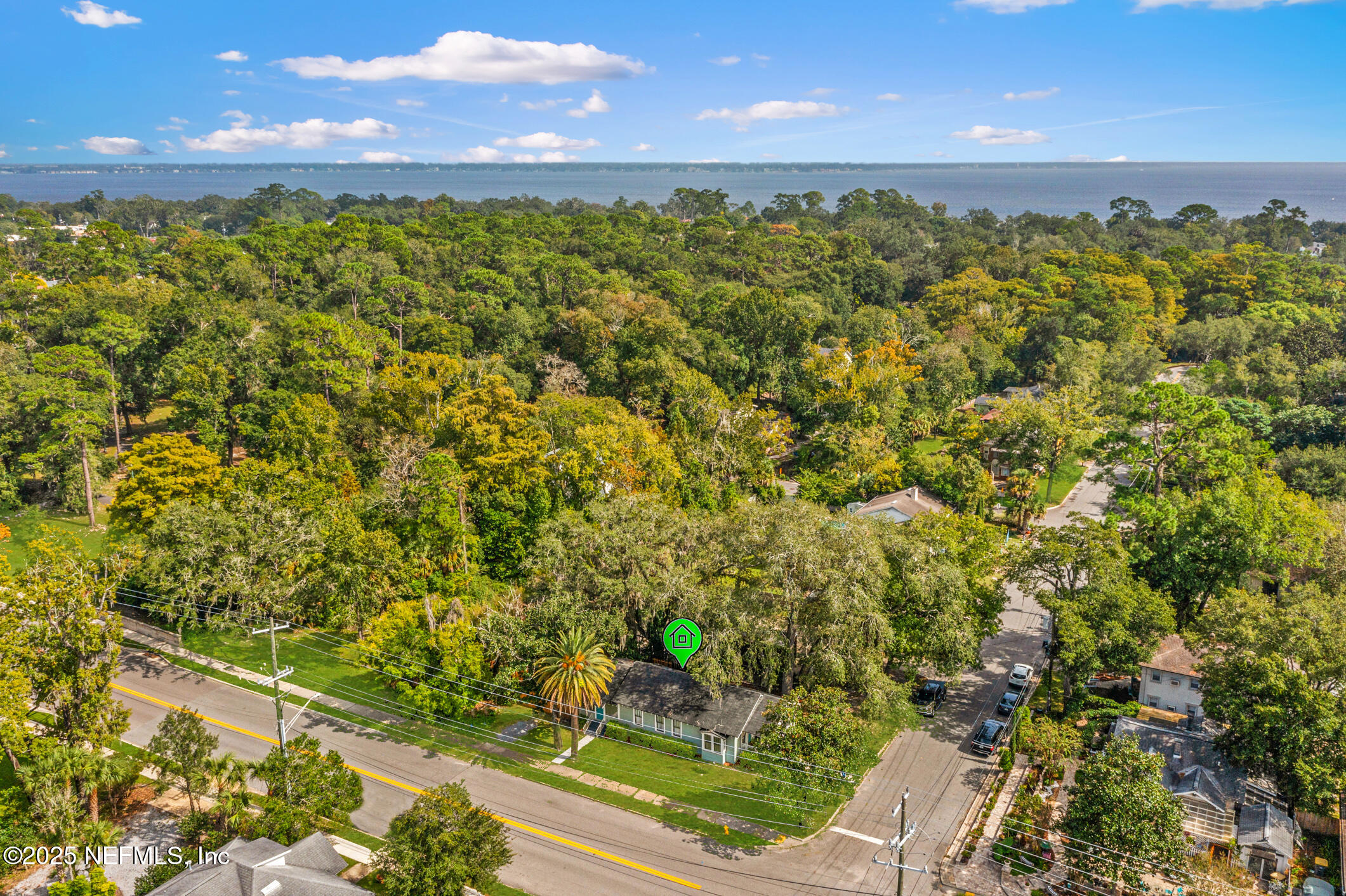 1709 PINEGROVE Avenue