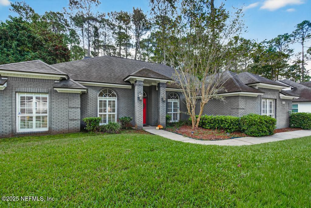 8713 AUTUMN GREEN Drive