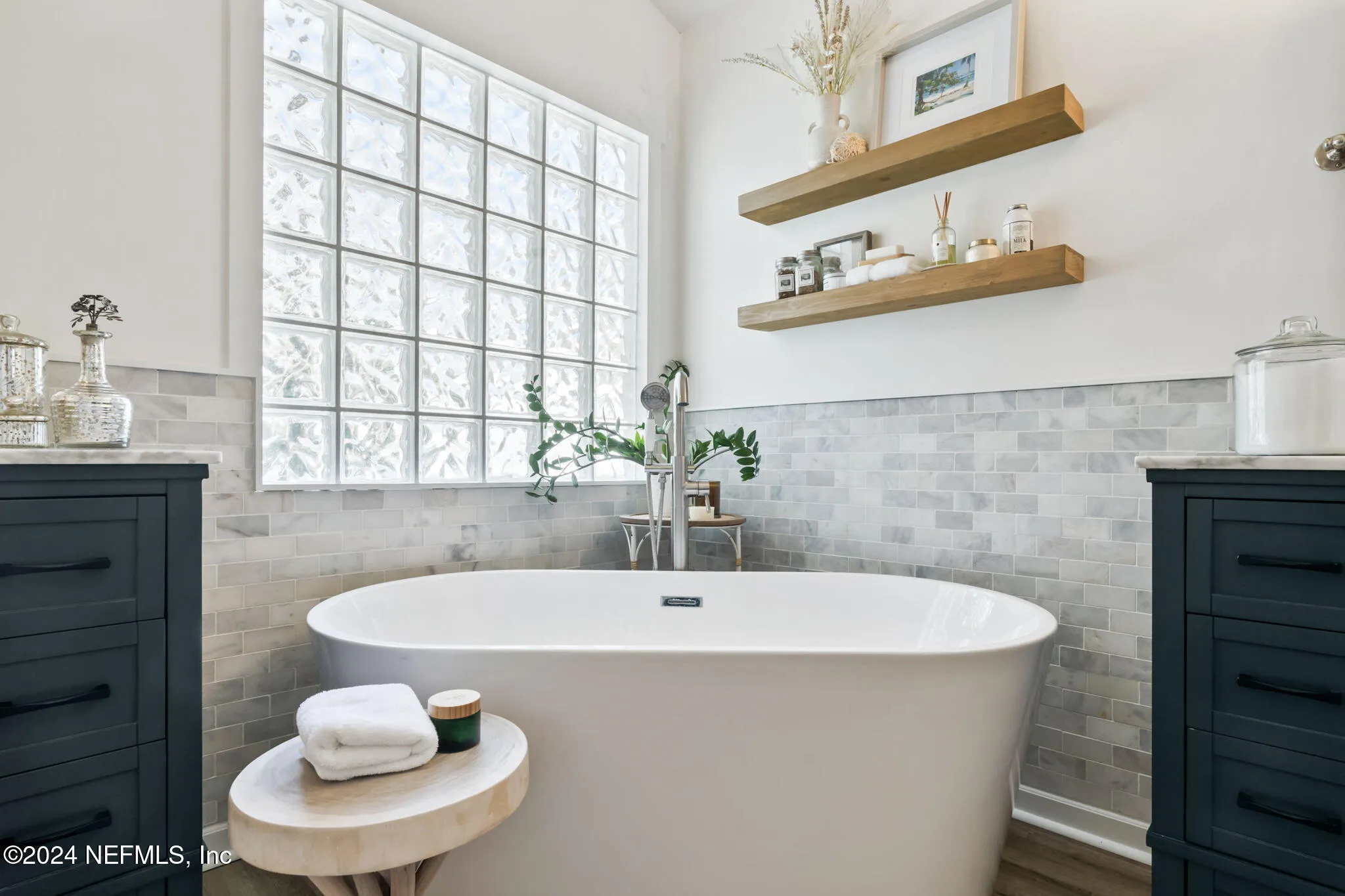 Ponte Vedra, Florida 32081, United States, 4 Bedrooms Bedrooms, ,3 BathroomsBathrooms,Residential,Active,35332