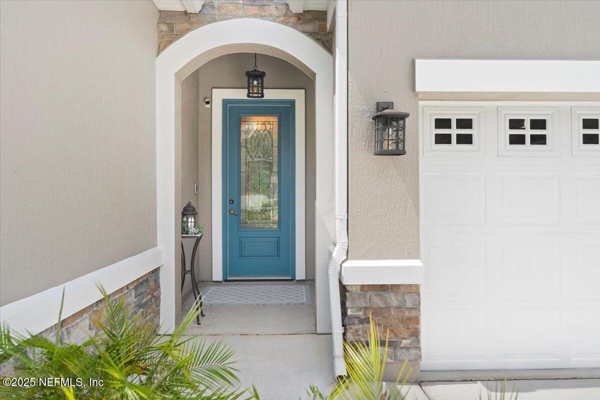 1446 SHADOW CREEK Drive