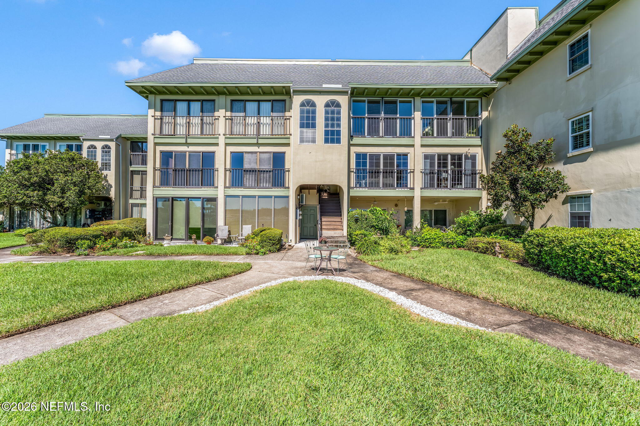 4300 LAKESIDE Drive 9