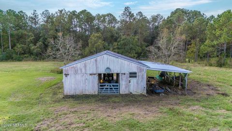 A home in Middleburg