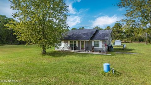 A home in Middleburg