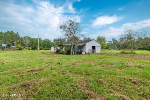 A home in Middleburg