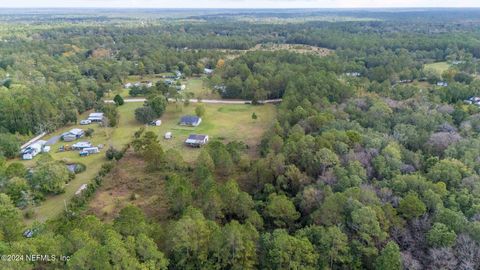 A home in Middleburg