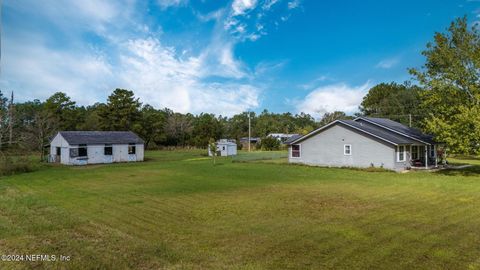 A home in Middleburg