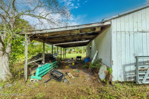 A home in Middleburg