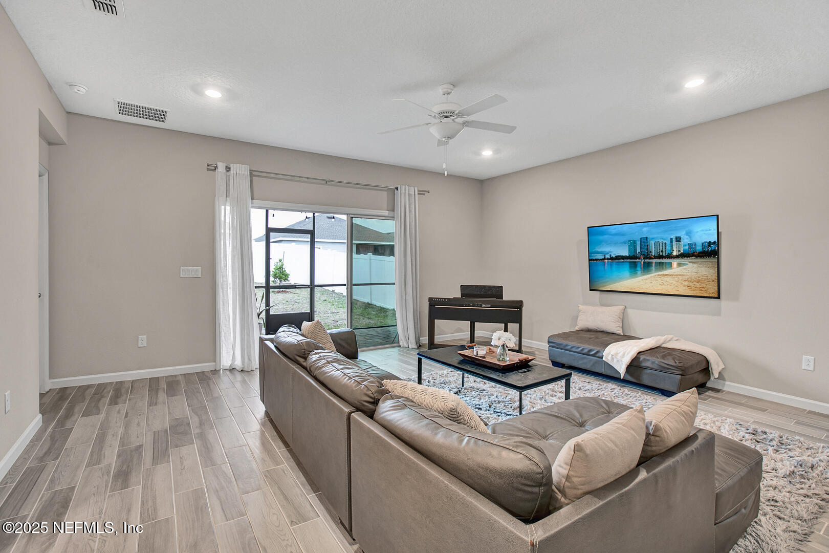 1641 STRAWBERRY CREEK Court