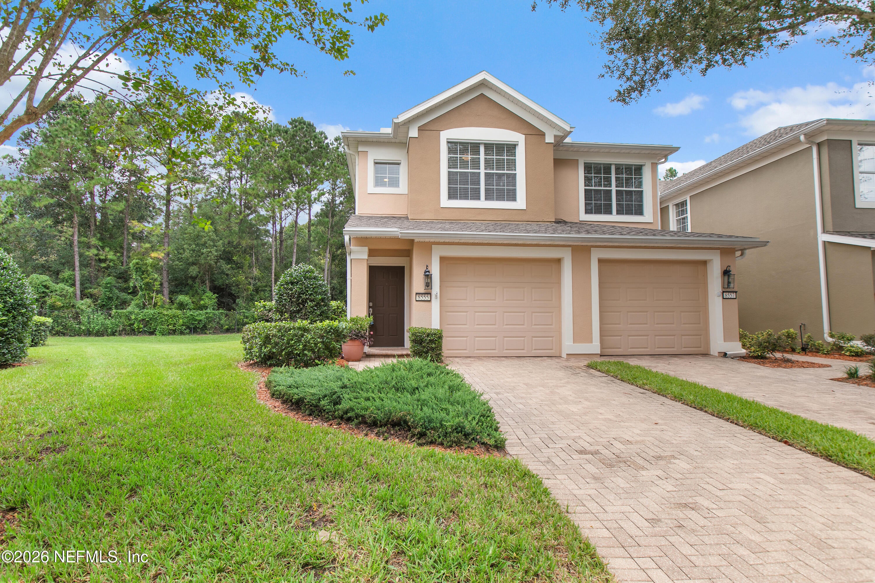 8555 LITTLE SWIFT Circle 32A
