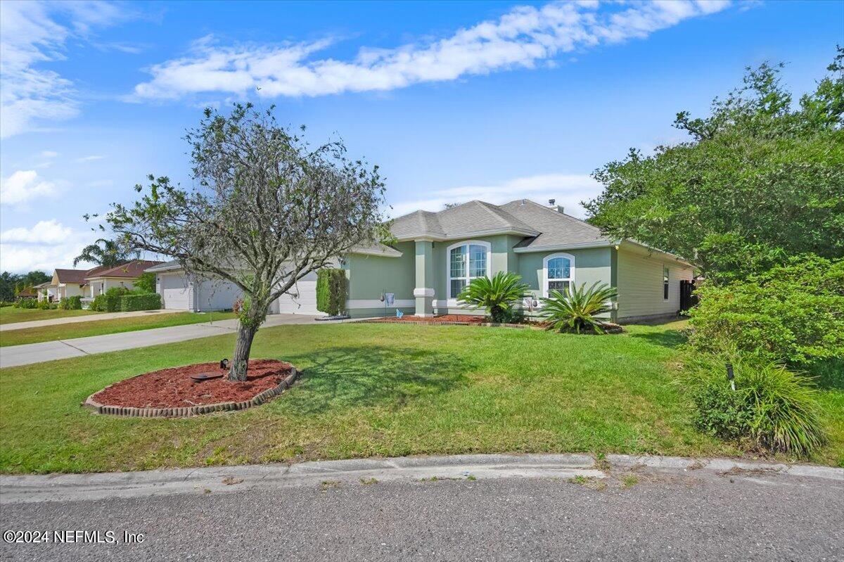 Orange Park, FL home for sale located at 642 English Meadows Court, Orange Park, FL 32073