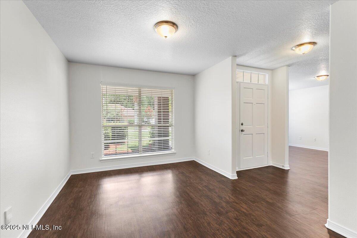 12142 CORNER OAKS Drive