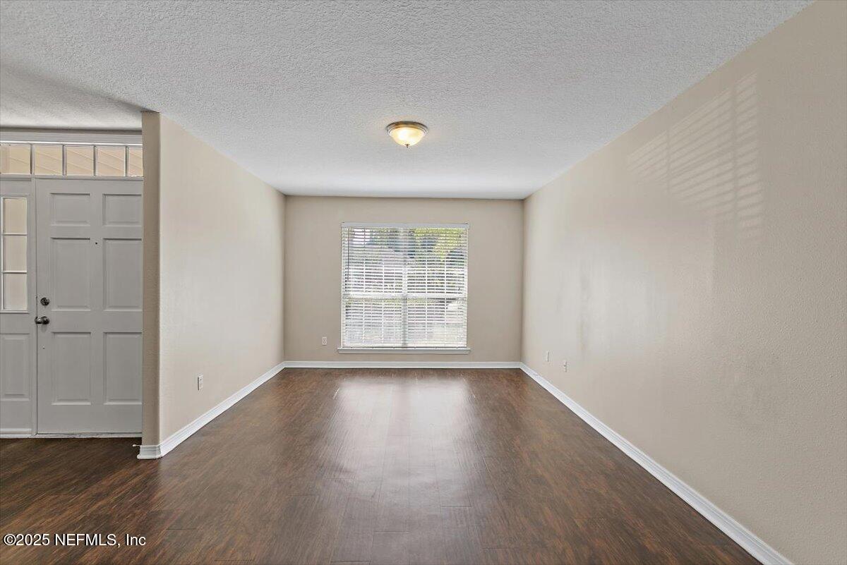 12142 CORNER OAKS Drive