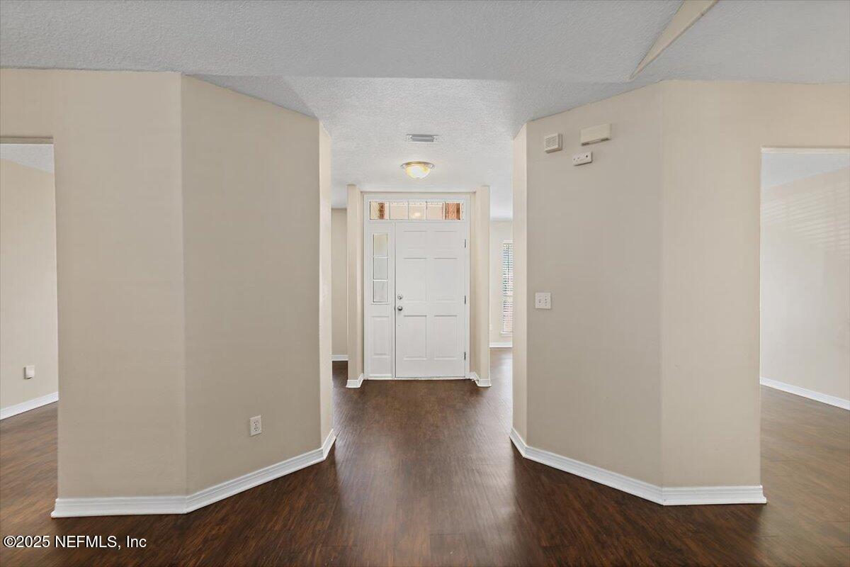 12142 CORNER OAKS Drive