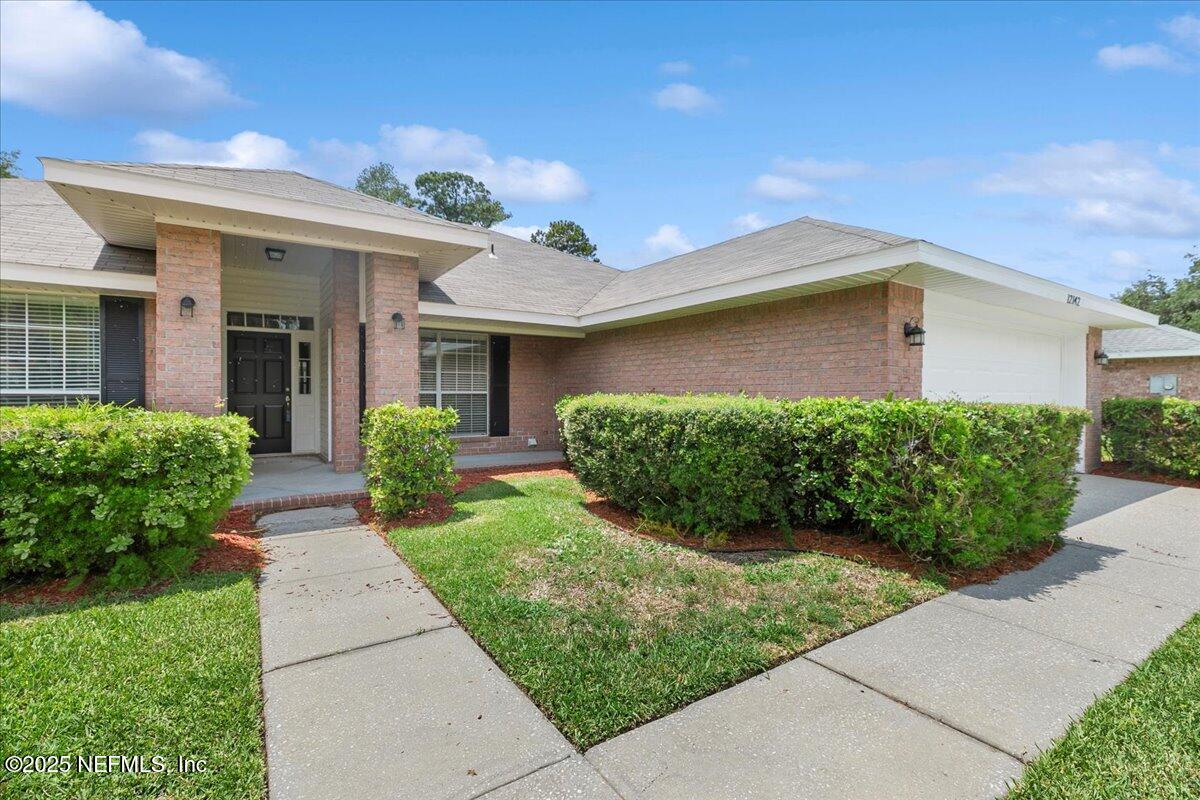 12142 CORNER OAKS Drive