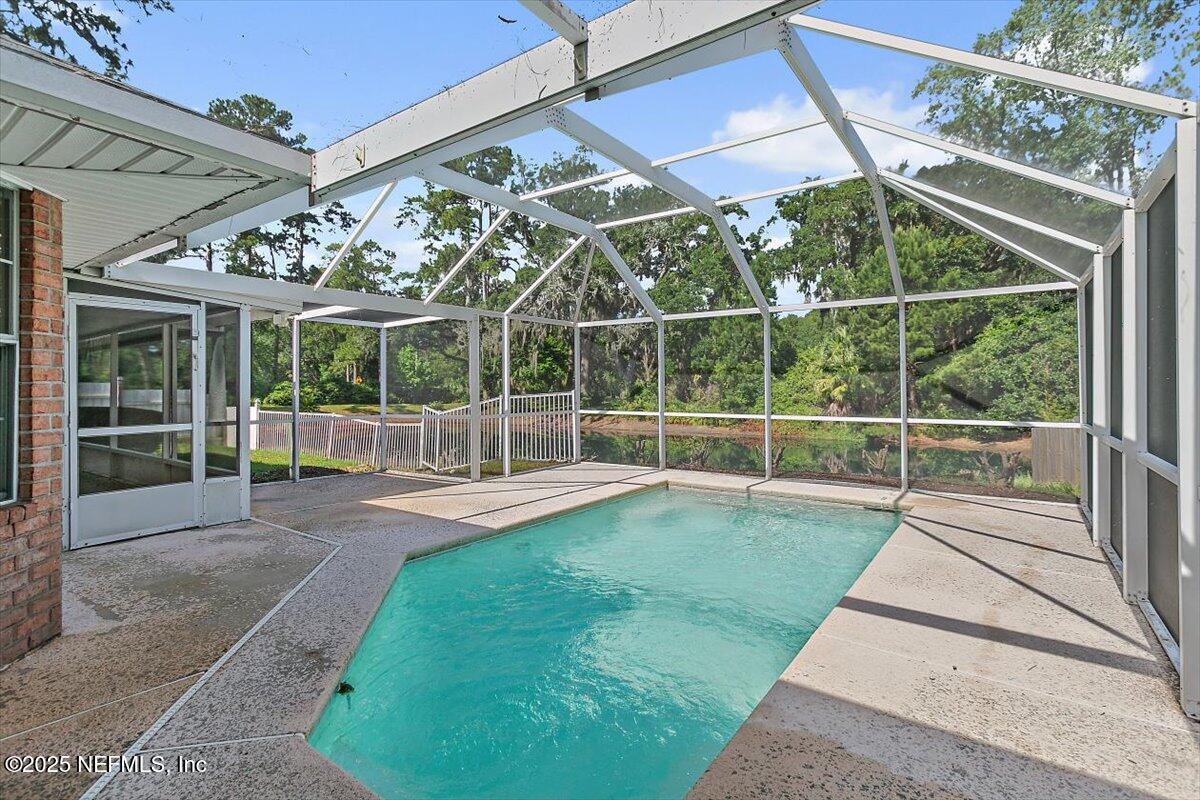 12142 CORNER OAKS Drive