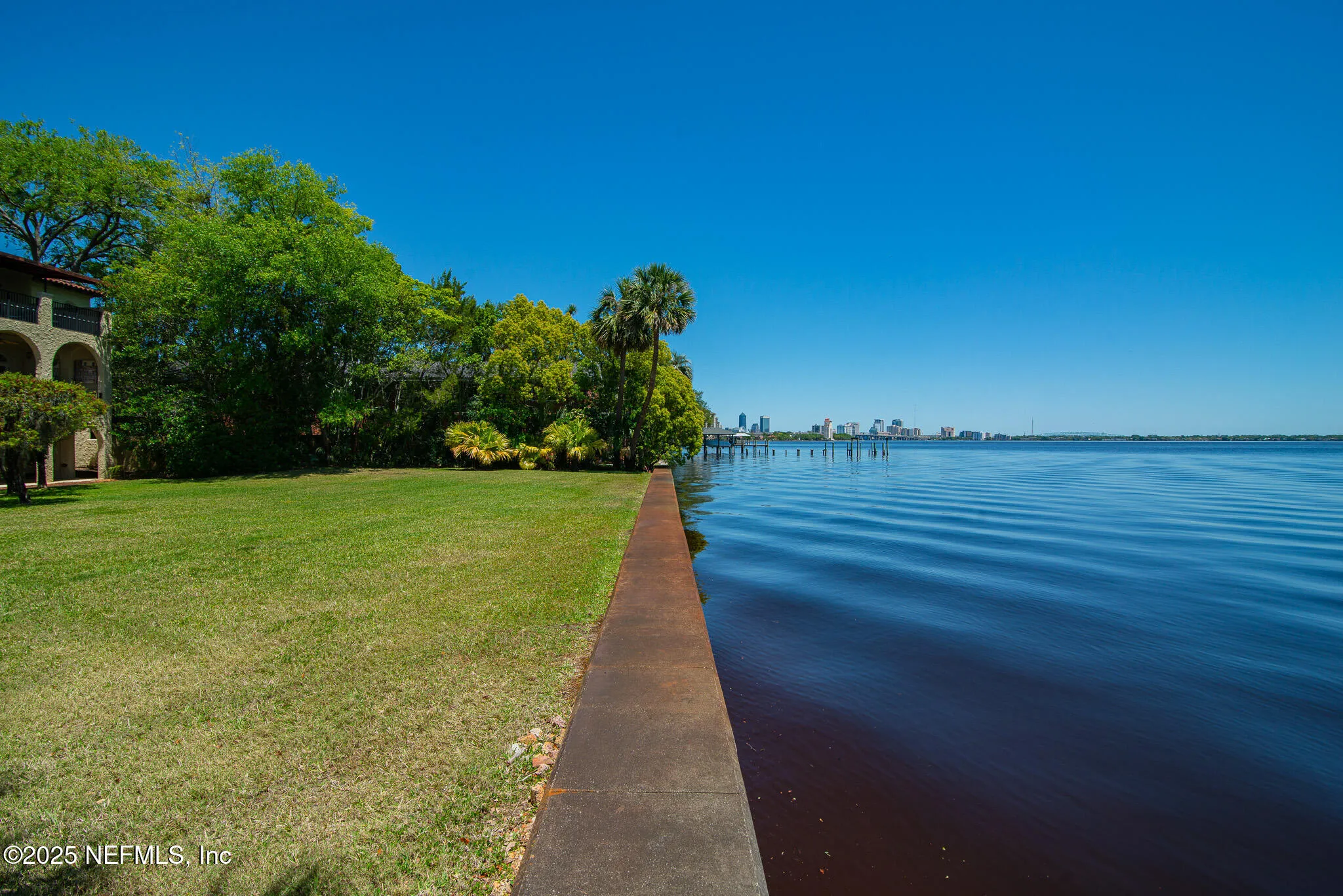 Jacksonville, Florida 32205, United States, 5 Bedrooms Bedrooms, ,6 BathroomsBathrooms,Residential,Active,112448