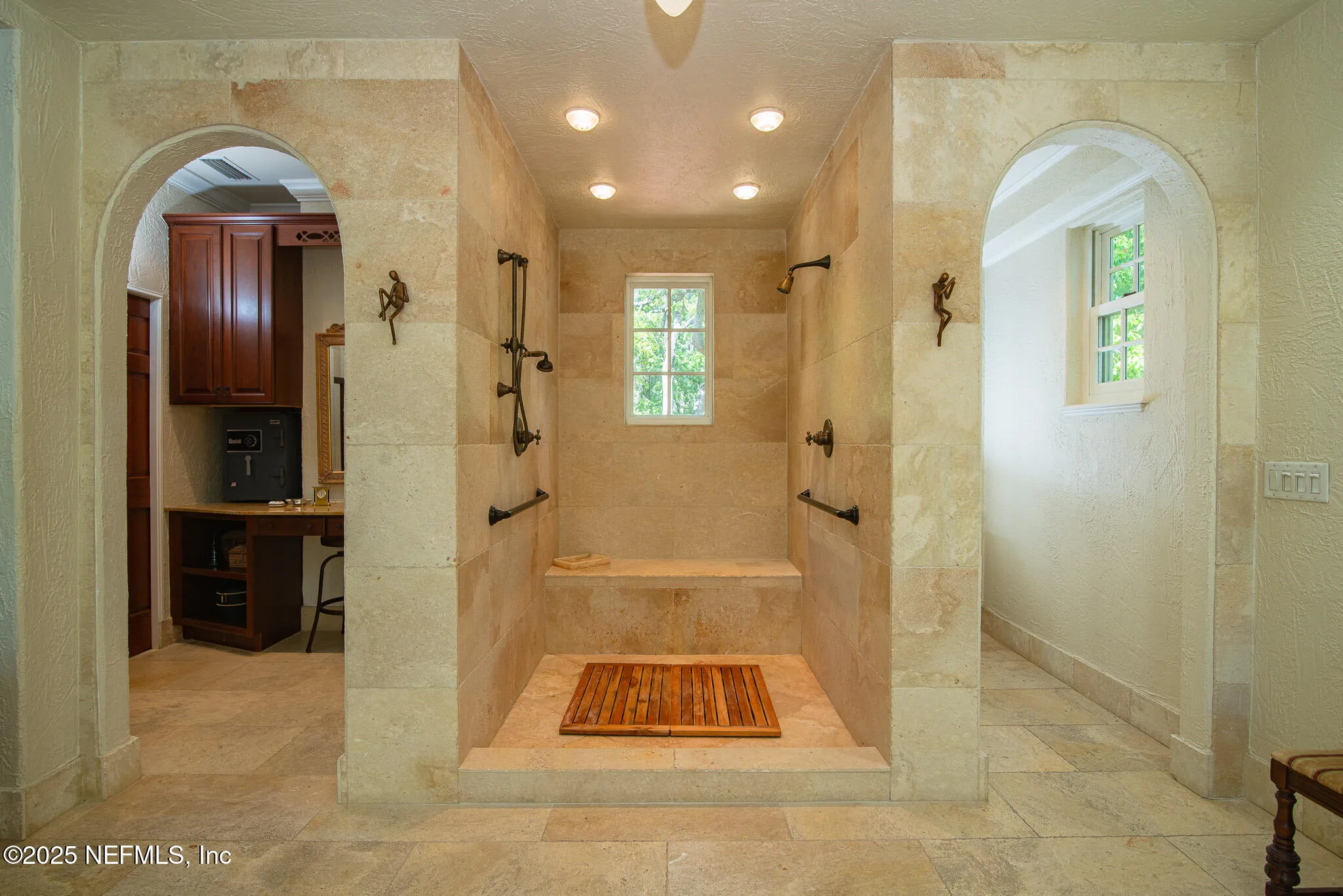 Jacksonville, Florida 32205, United States, 5 Bedrooms Bedrooms, ,6 BathroomsBathrooms,Residential,Active,112448