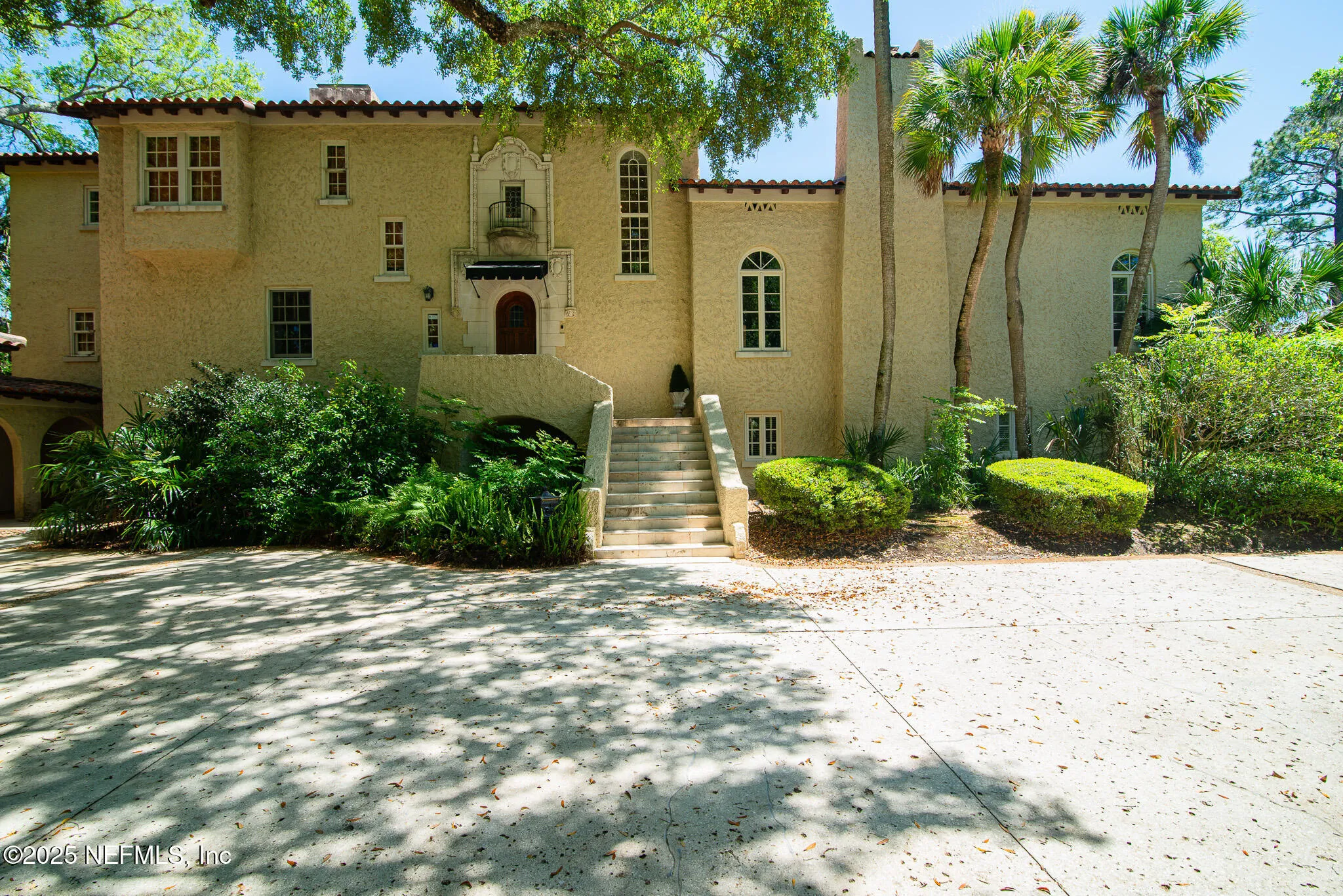 Jacksonville, Florida 32205, United States, 5 Bedrooms Bedrooms, ,6 BathroomsBathrooms,Residential,Active,112448