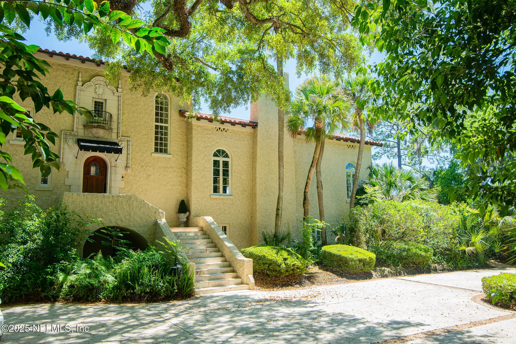 Jacksonville, Florida 32205, United States, 5 Bedrooms Bedrooms, ,6 BathroomsBathrooms,Residential,Active,112448