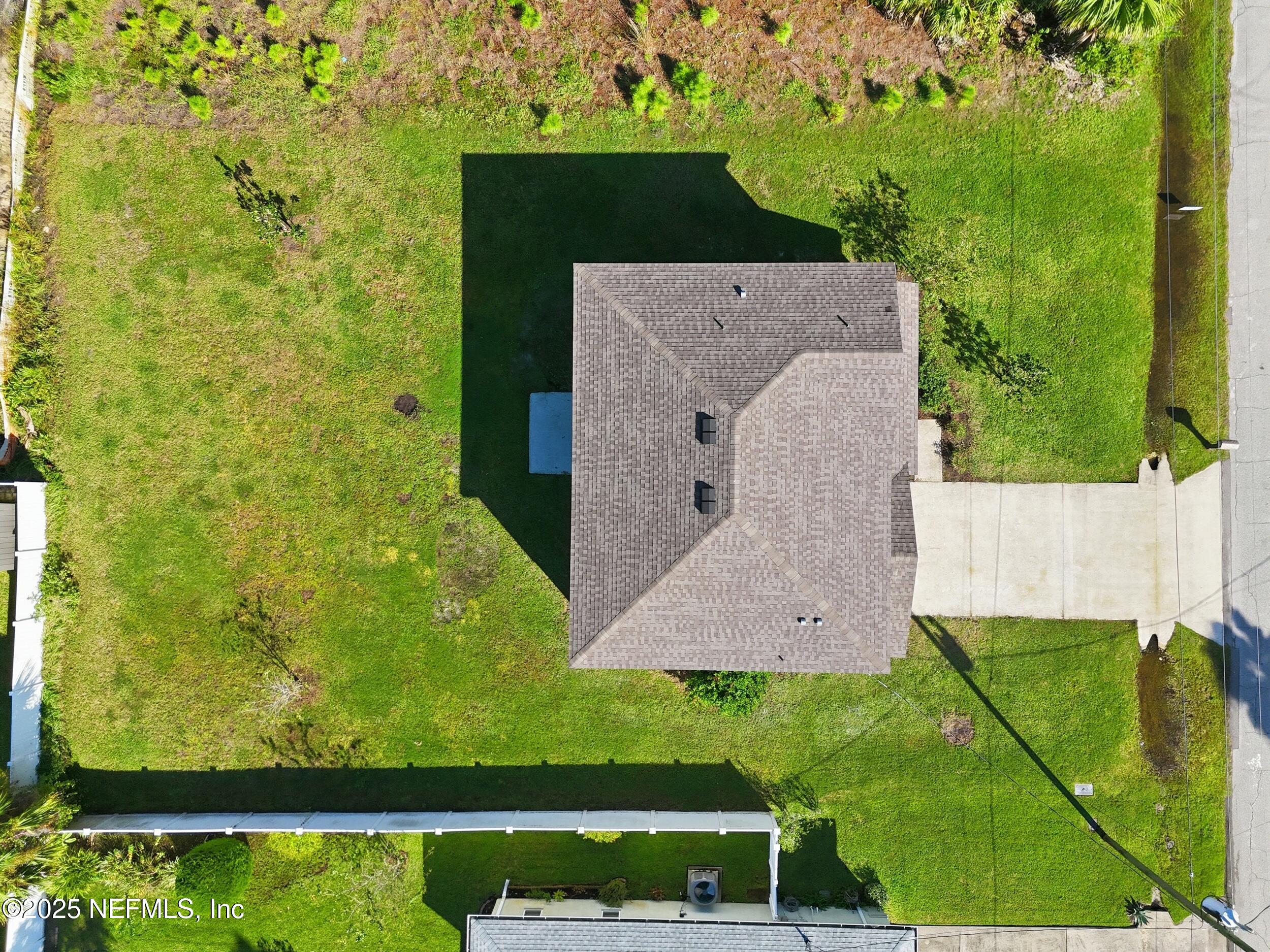 4 NW ROUND TREE Drive