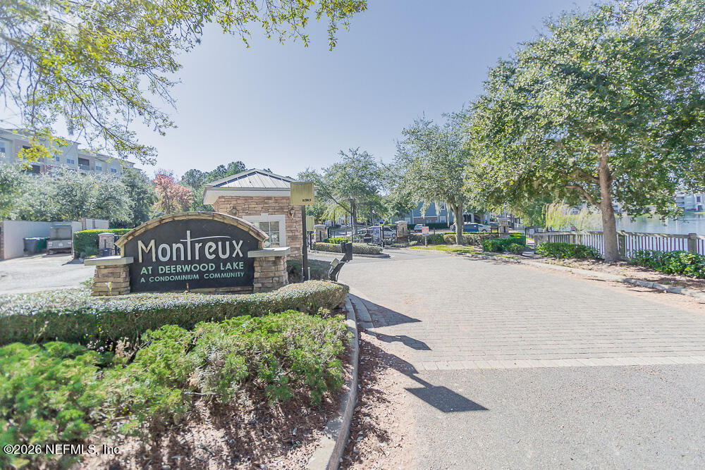 8550 TOUCHTON Road 2211