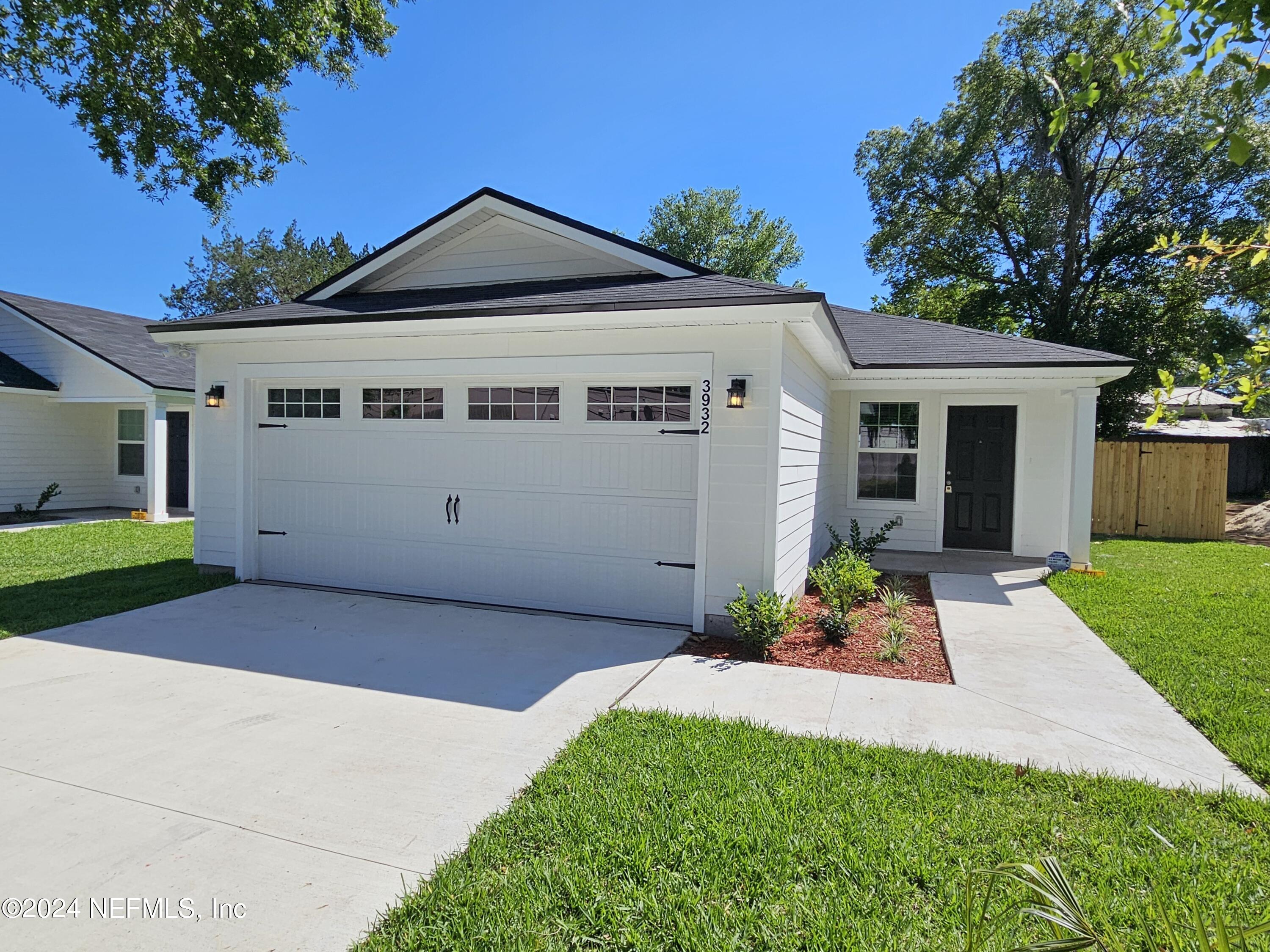 Jacksonville, FL home for sale located at 3932 Autumn Lane, Jacksonville, FL 32210