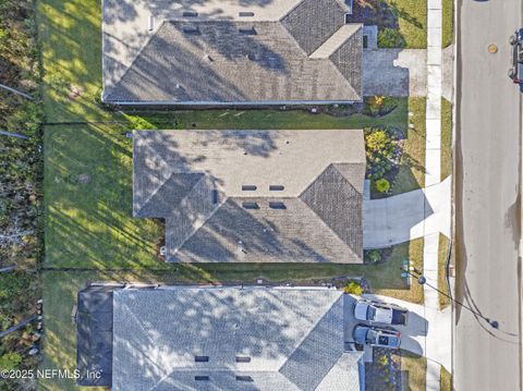 A home in Yulee