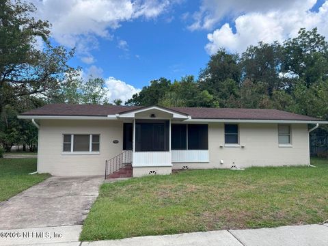 Photo of 1819 CLYDE Street, Jacksonville, FL 32208 (MLS # 2129235)