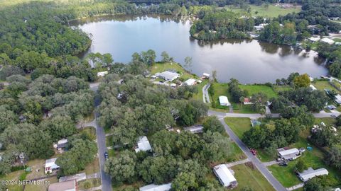 A home in Interlachen