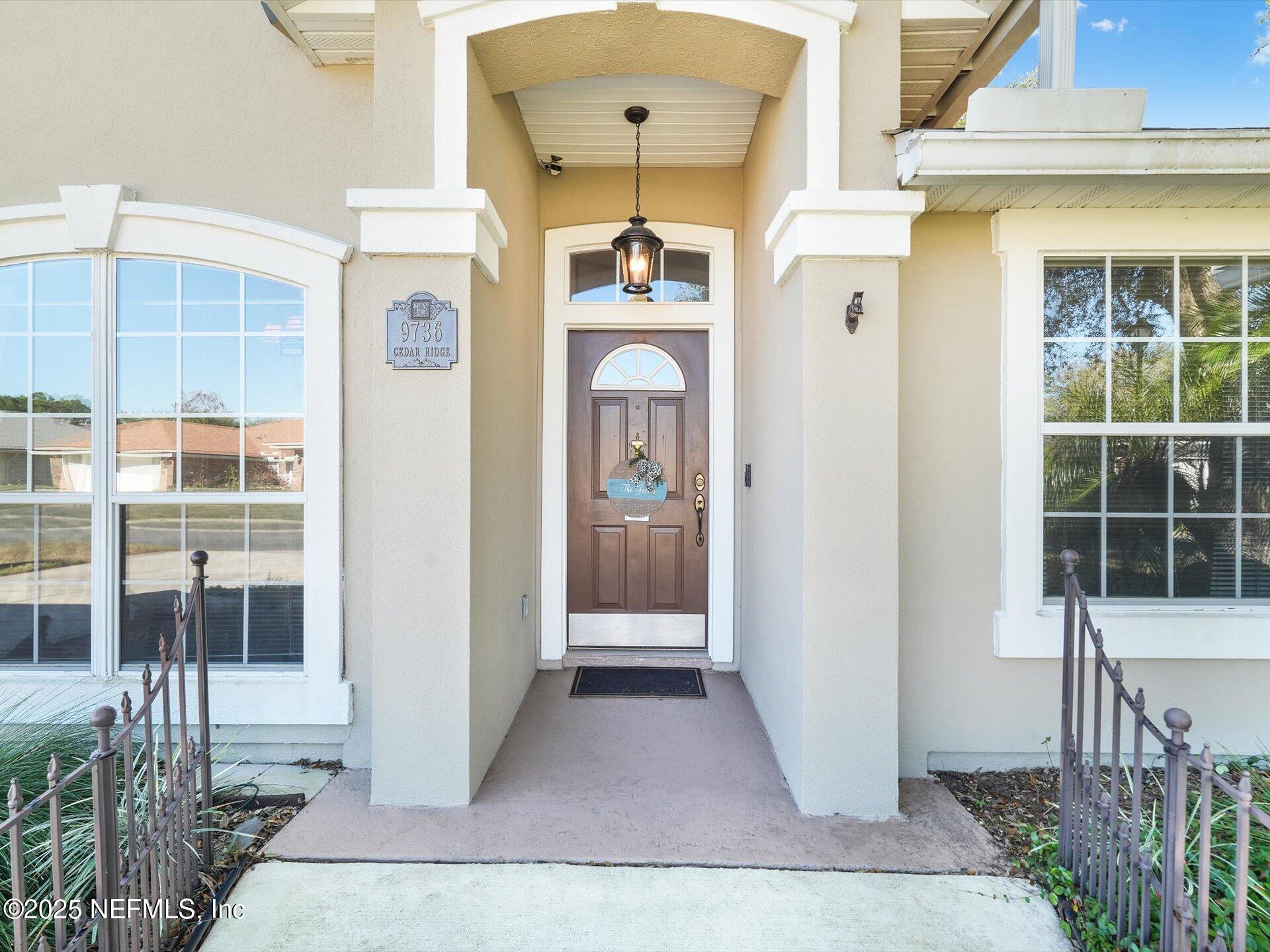 9736 CEDAR RIDGE Drive W