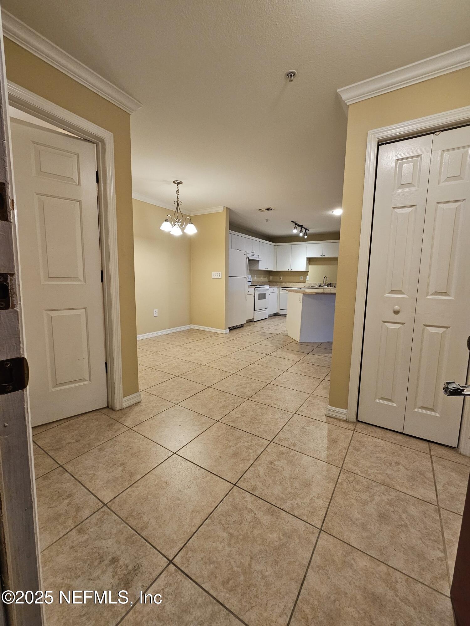 3591 KERNAN Boulevard S 515