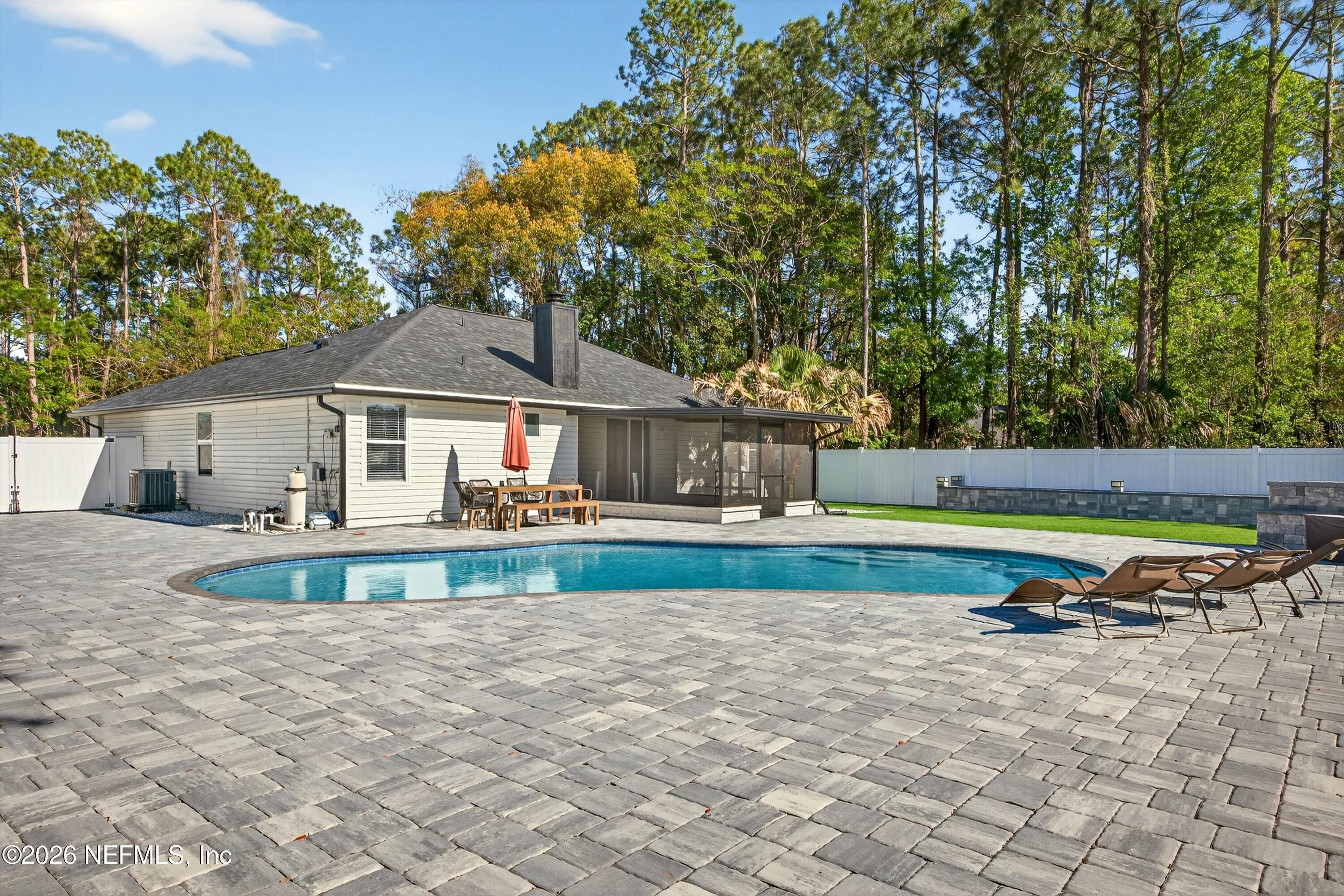 12951 EVERETT Court W