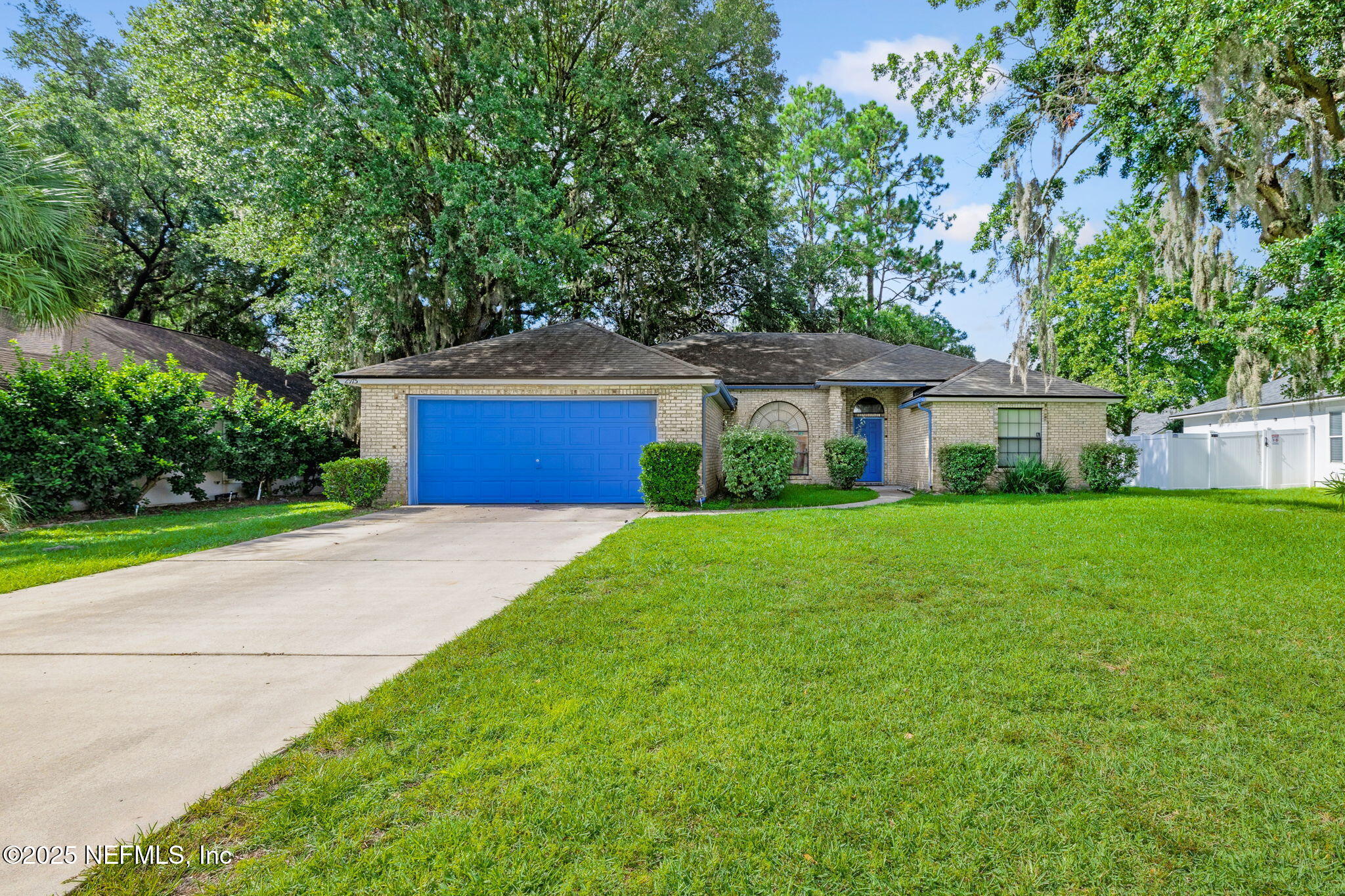 2975 GOLDEN POND Boulevard