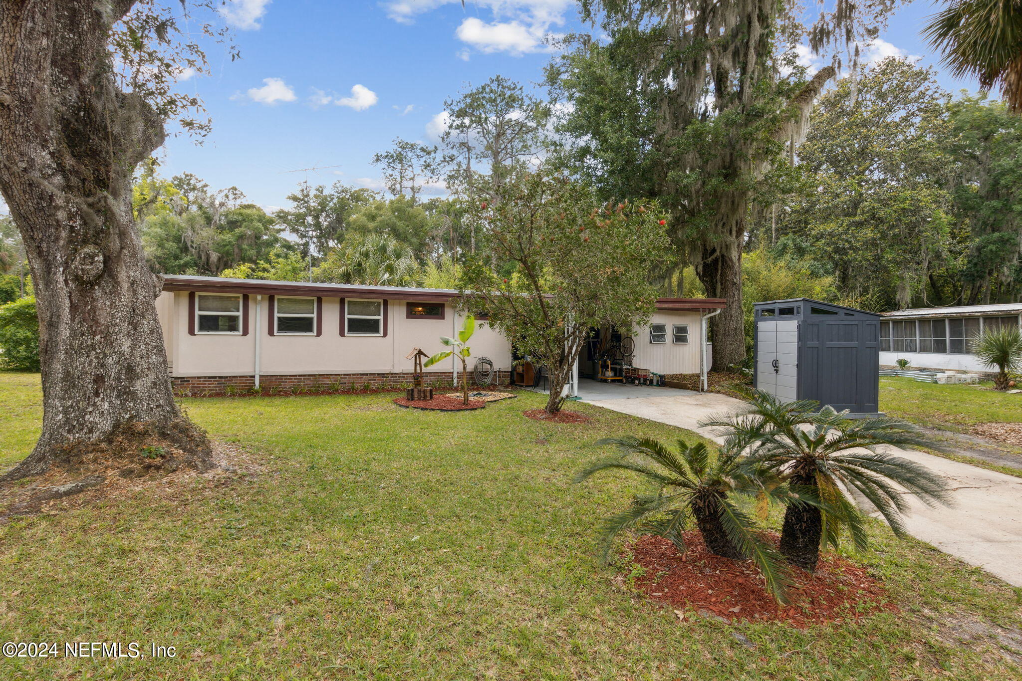 East Palatka, FL home for sale located at 101 Trescot Court, East Palatka, FL 32131