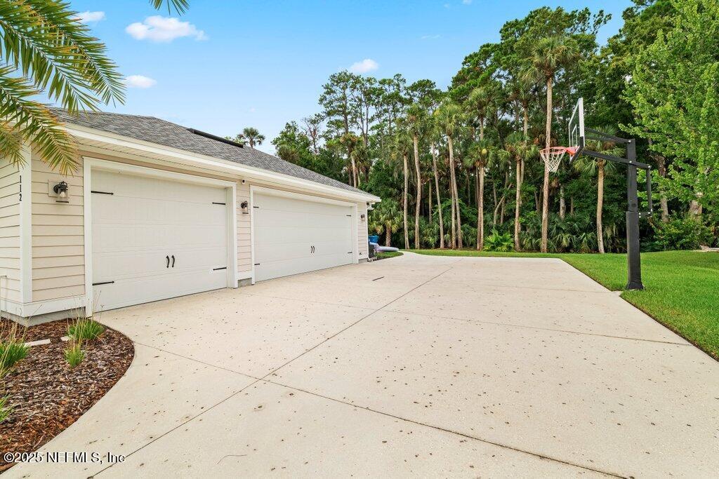 112 KING SAGO Court