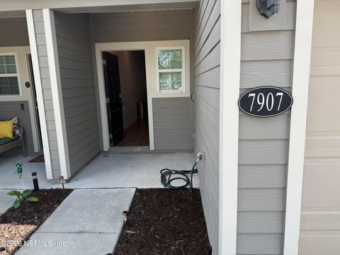 Photo of 7907 MERCHANTS Way, Jacksonville, FL 32222 (MLS # 2145692)