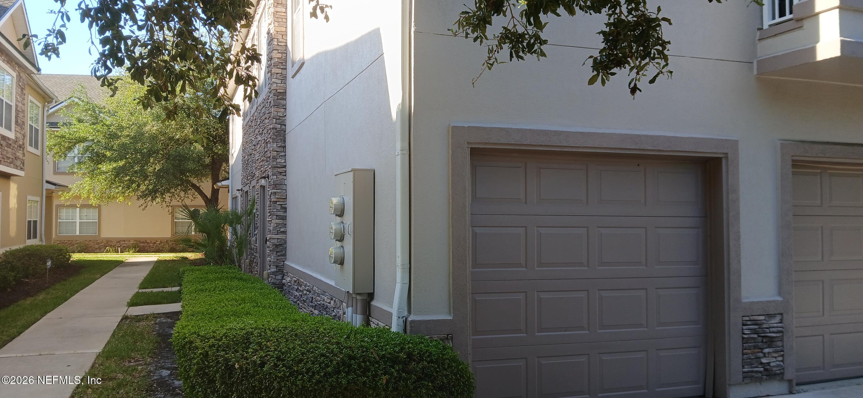 7261 DEERFOOT POINT Circle 14-1