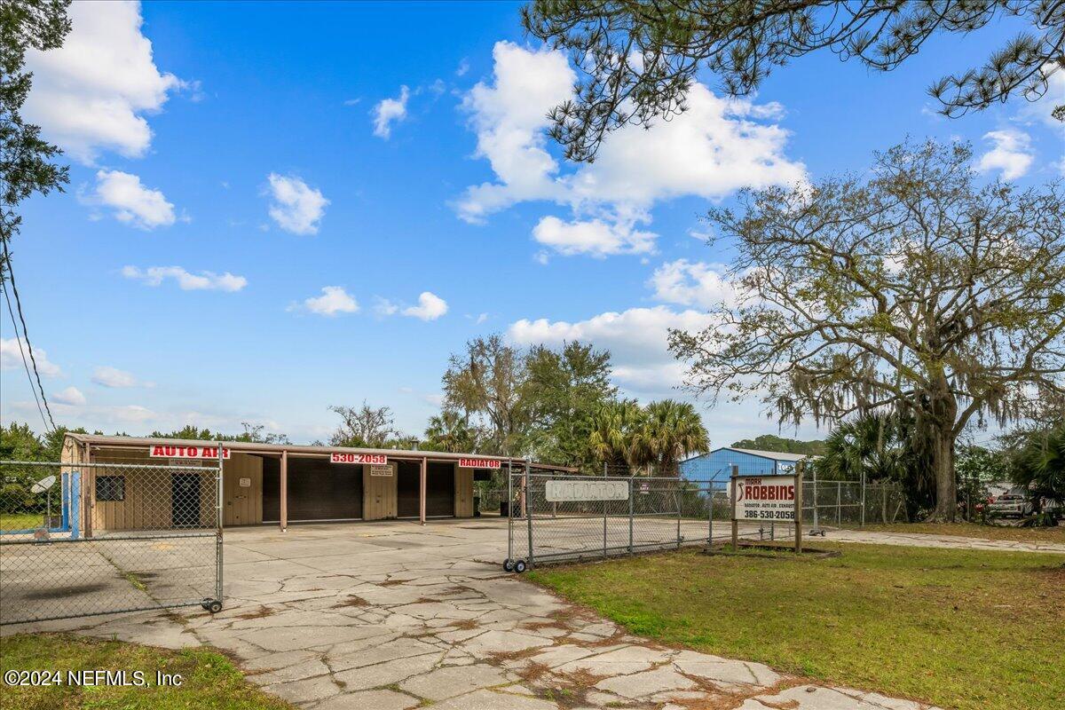 Palatka, FL home for sale located at 2618 Peters Street, Palatka, FL 32177