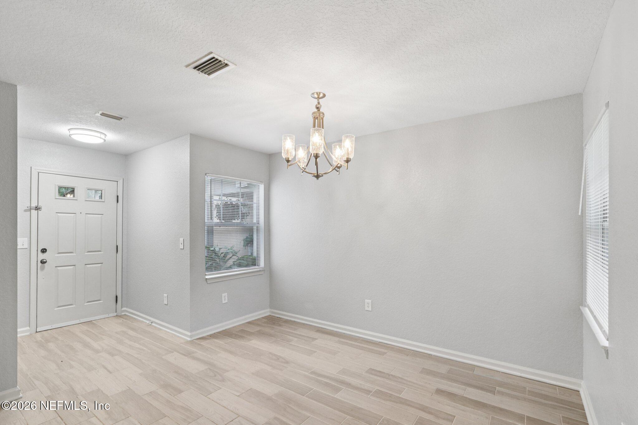 8550 ARGYLE BUSINESS Loop 1507