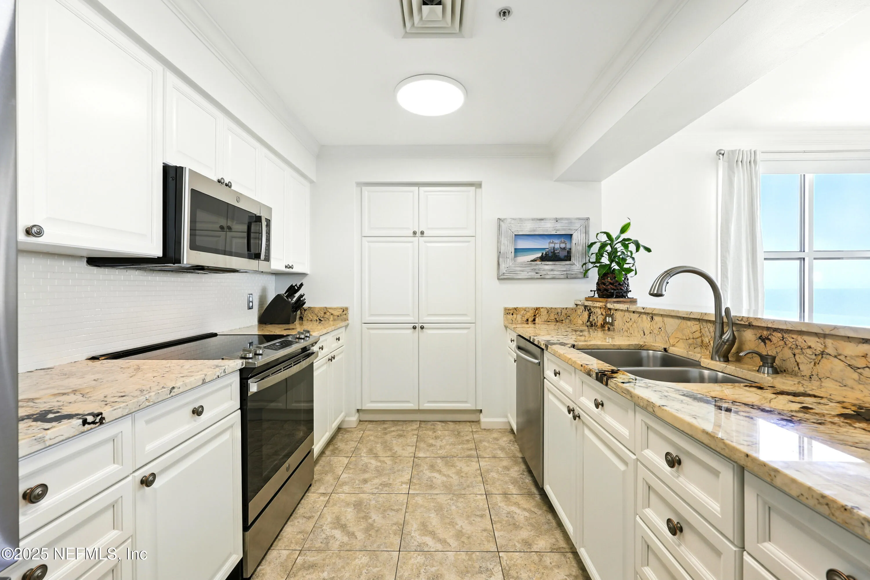 Jacksonville Beach, Florida, 32250, United States, 3 Bedrooms Bedrooms, ,3 BathroomsBathrooms,Residential,Active,1972346