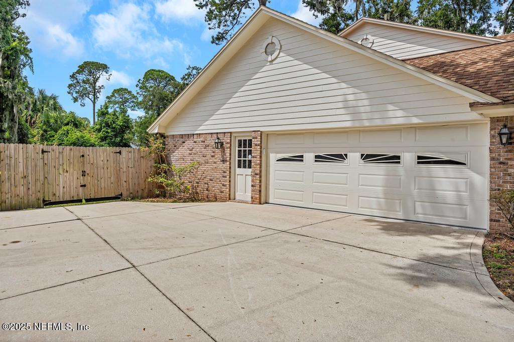 4448 CHARTER POINT Boulevard