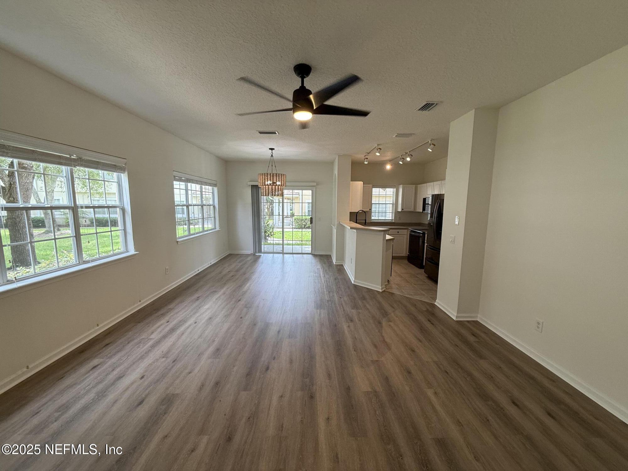 1735 FOREST LAKE Circle W 2